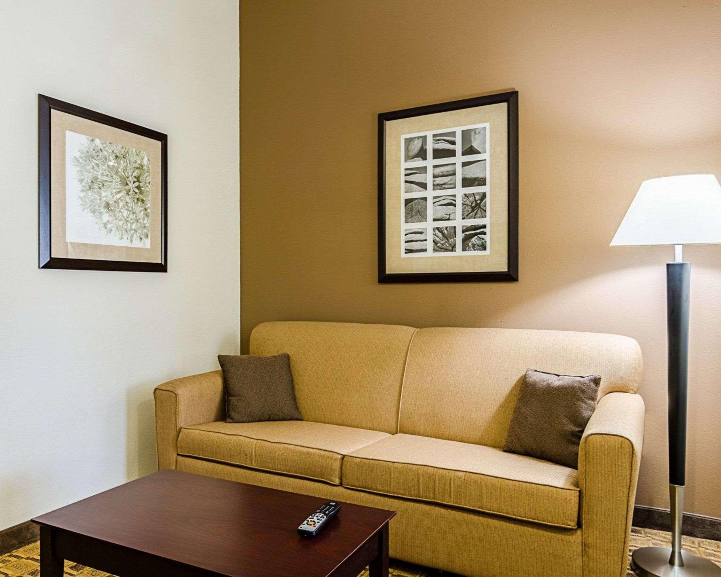 Comfort Inn & Suites Lawrence - University Area Exteriér fotografie