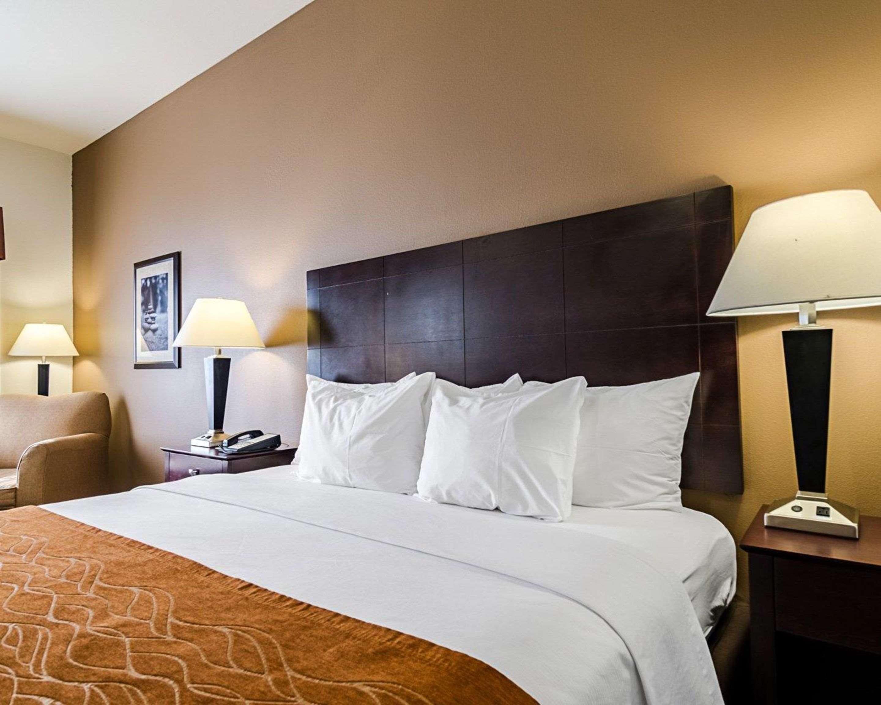 Comfort Inn & Suites Lawrence - University Area Exteriér fotografie
