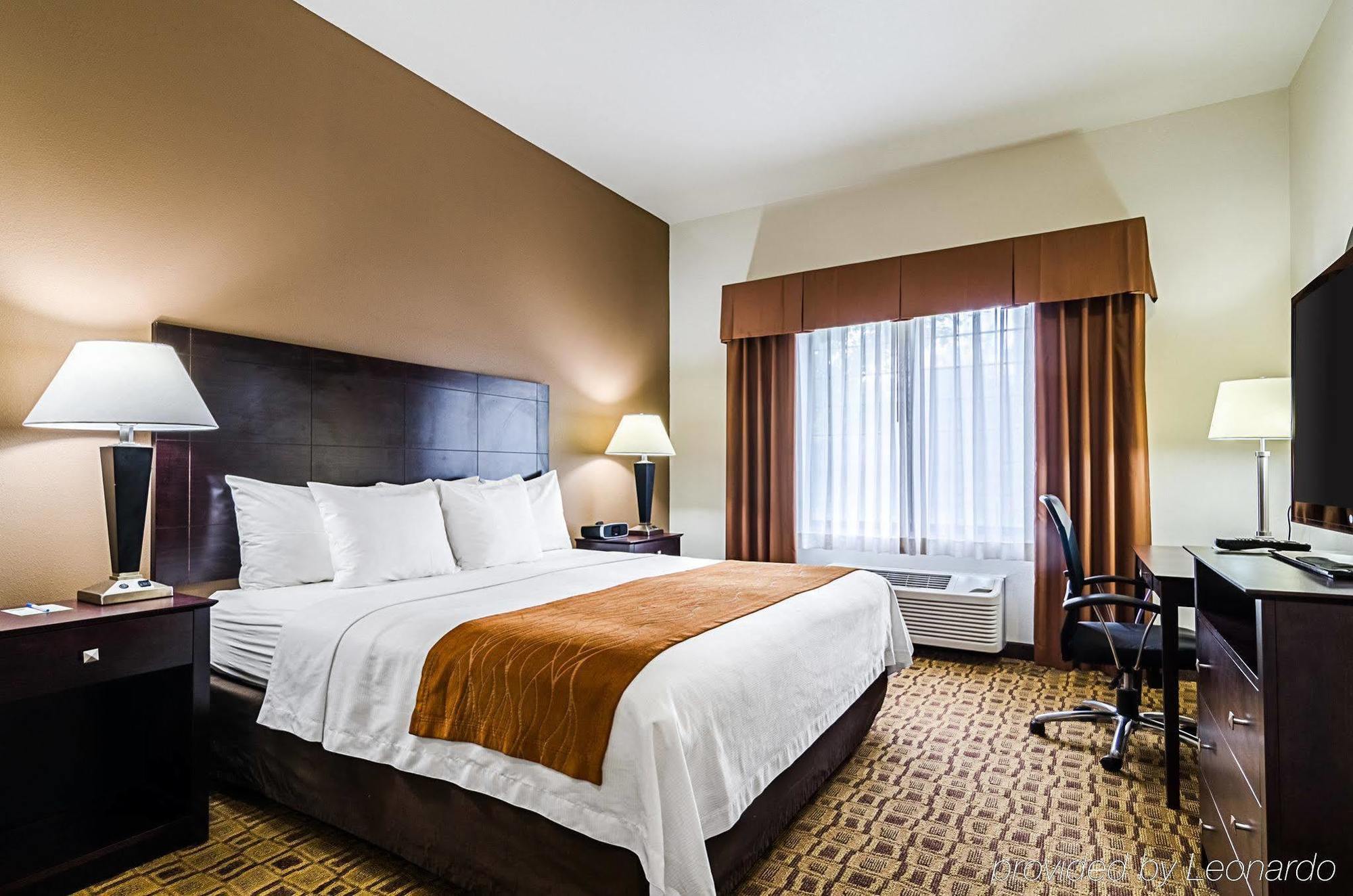 Comfort Inn & Suites Lawrence - University Area Exteriér fotografie